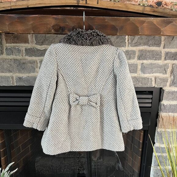 Cherokee Coat - Picture 5 of 5